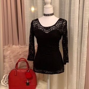 🌹Guess Lace Top🌹